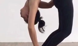 瑜伽短视频,轻松入门，跟随节奏感受身心和谐之美